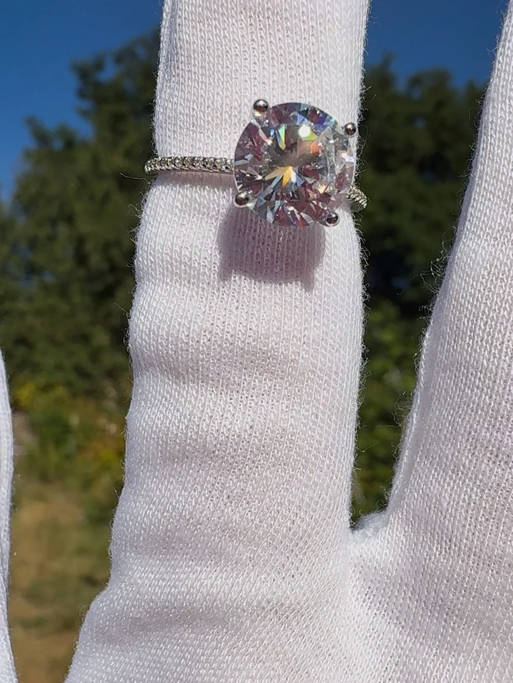 Elegant Natural Zircon Silver Women's Ring